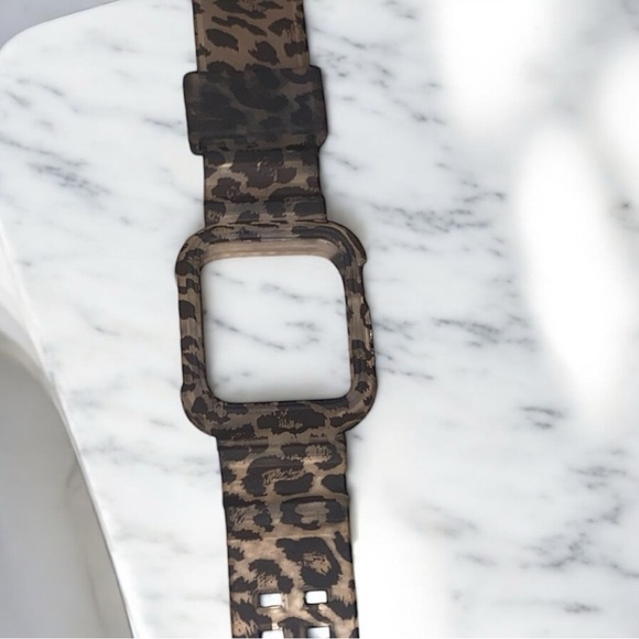 Animal Print Soft TPU Band + Case Compatible w/apple watch 38mm/40mm - Picture 3 of 3